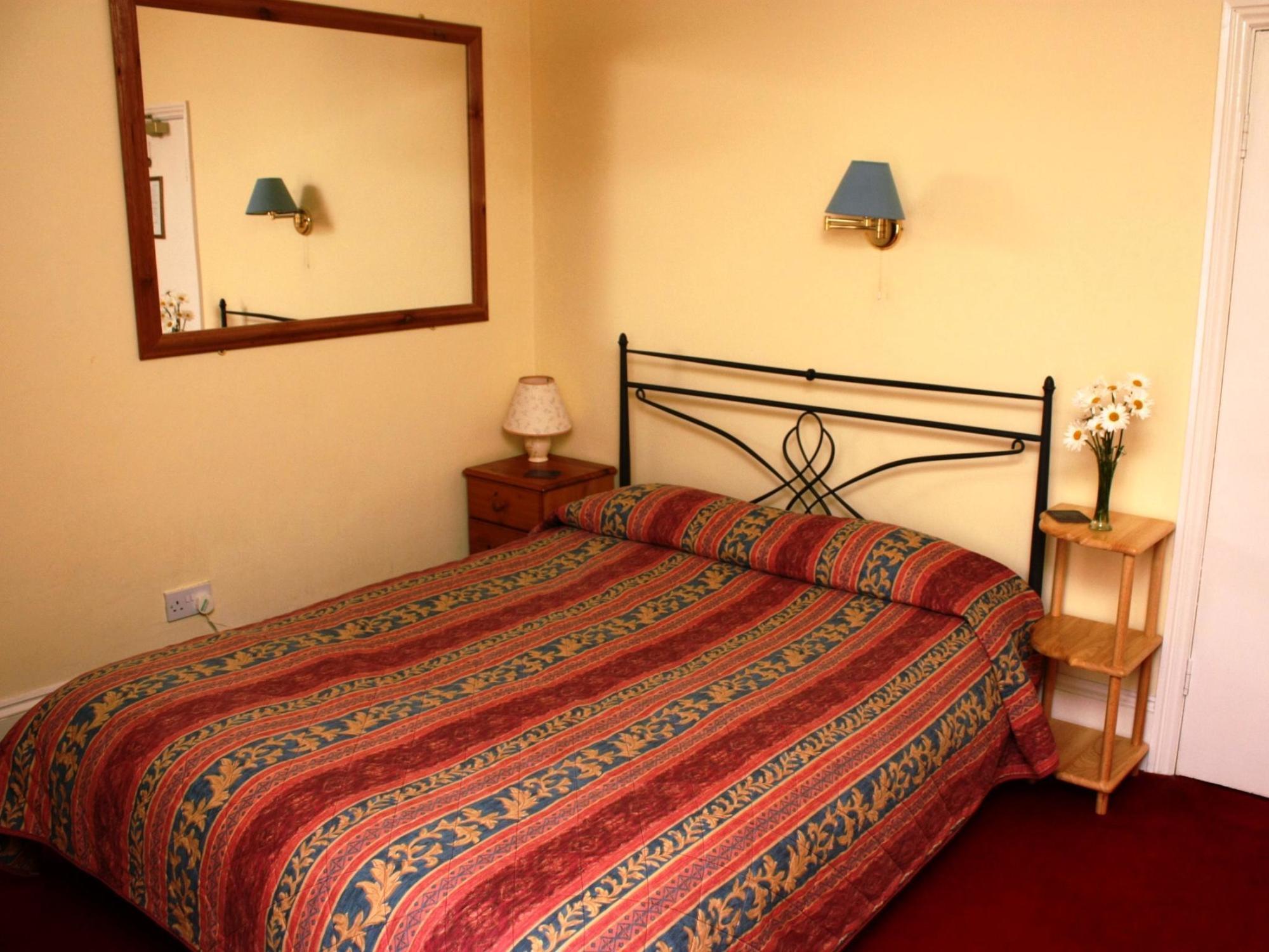 Victoria Guest house Salisbury